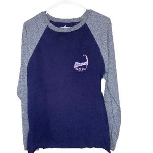 Cuffys Cape cod baseball rag bottom shirt.